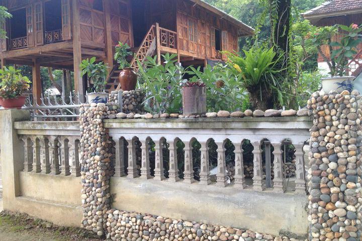 Sung Duan Stilt House
