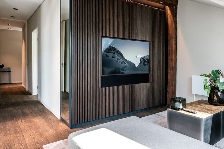 Room 16 of 33