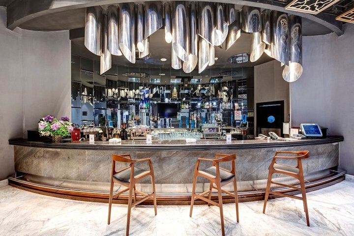 Hotel Lobby