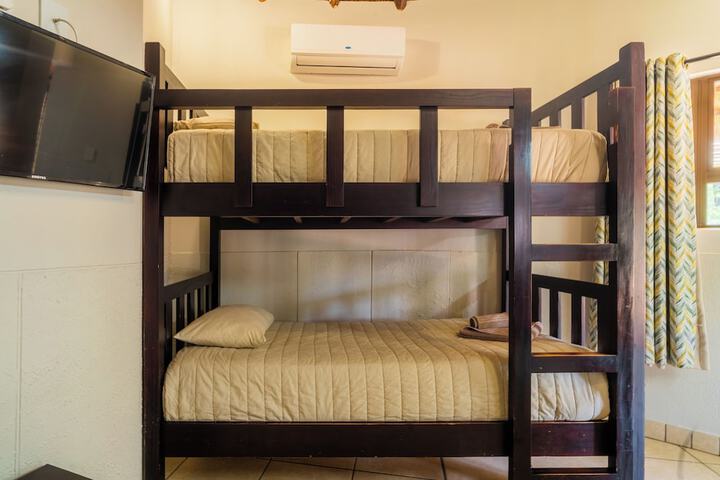 Room 15 of 121