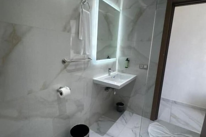 Room 20 of 25