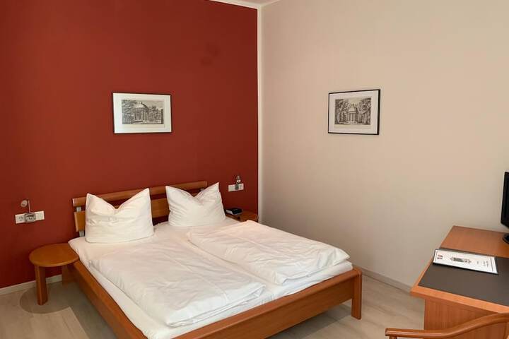 Room 22 of 71