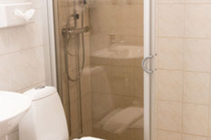 Room 4 of 50