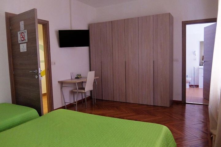 Room 18 of 35