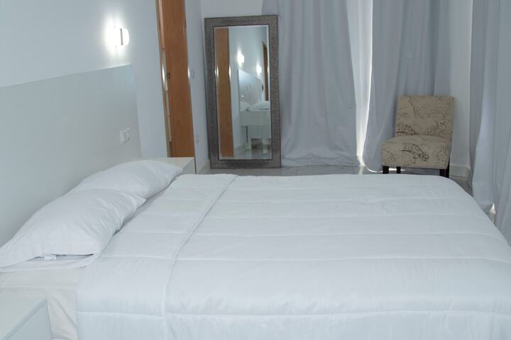 Room 36 of 86