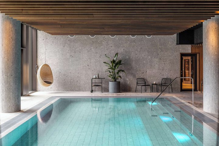 Pool 44 of 69