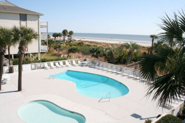 Pool 16 of 24