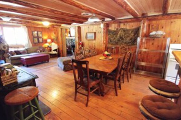 Room 11 of 24