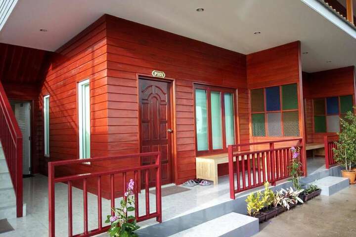Exterior of Baan Plernphat 1