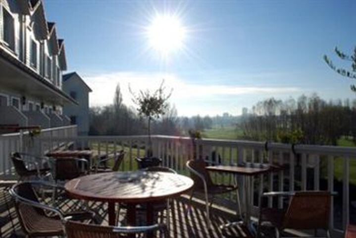 Terrace/Patio 4 of 35