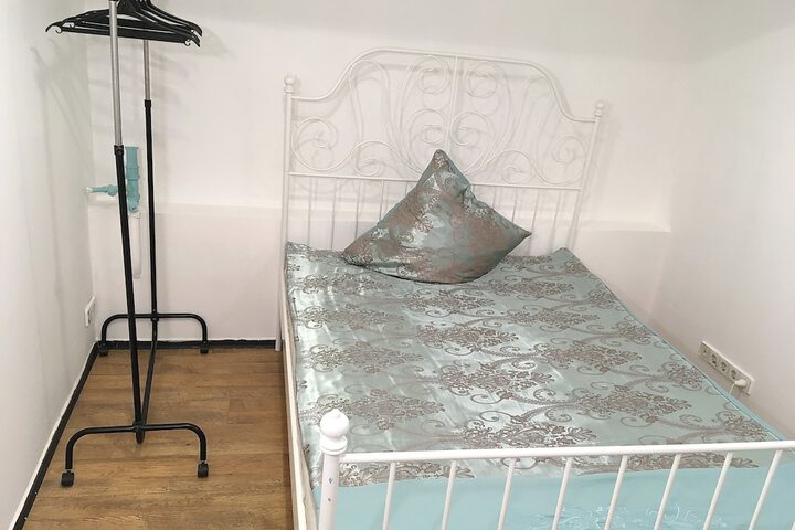 Room 5 of 26