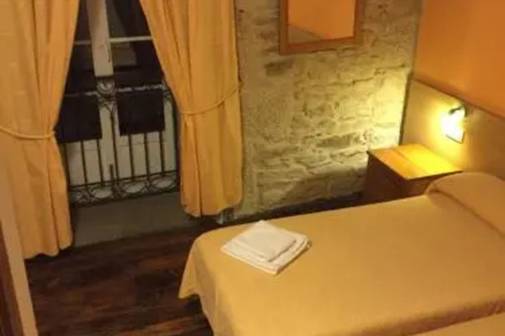 Room 2 of 21