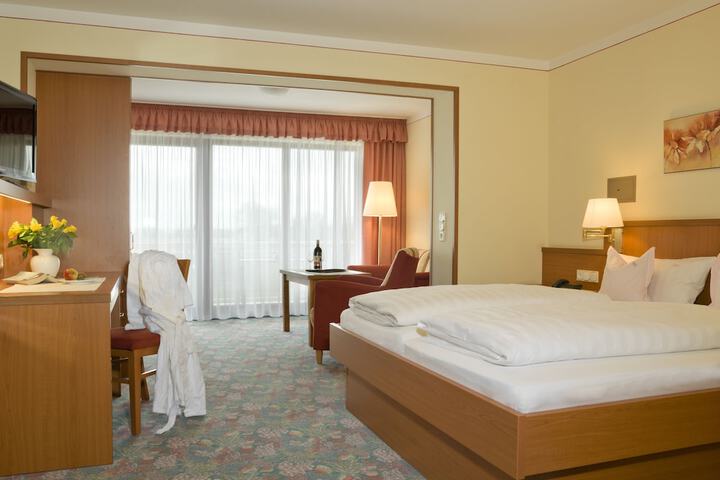 Room 12 of 36