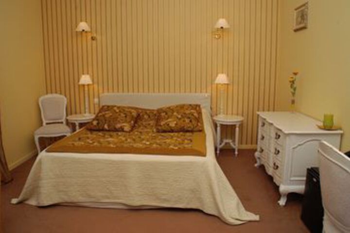 Room Photo