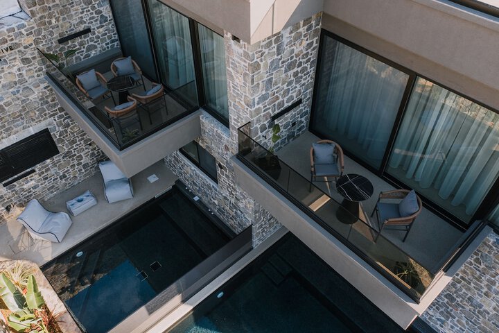 Hotel 138 of 145