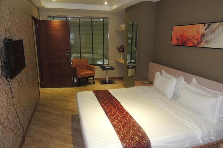 Photo 6