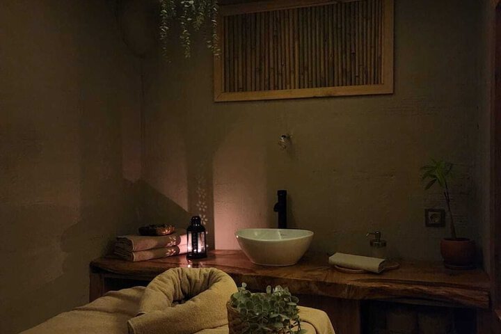 Massage Photo