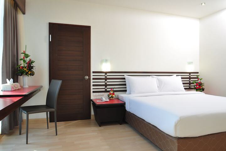 Room 6 of 22