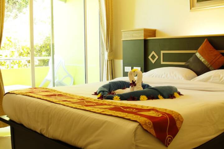 Room 21 of 28