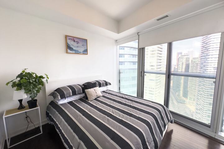 Room 3 of 12