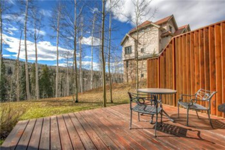 Terrace/Patio 20 of 34