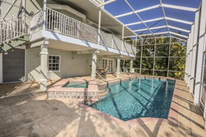 Pool 19 of 37