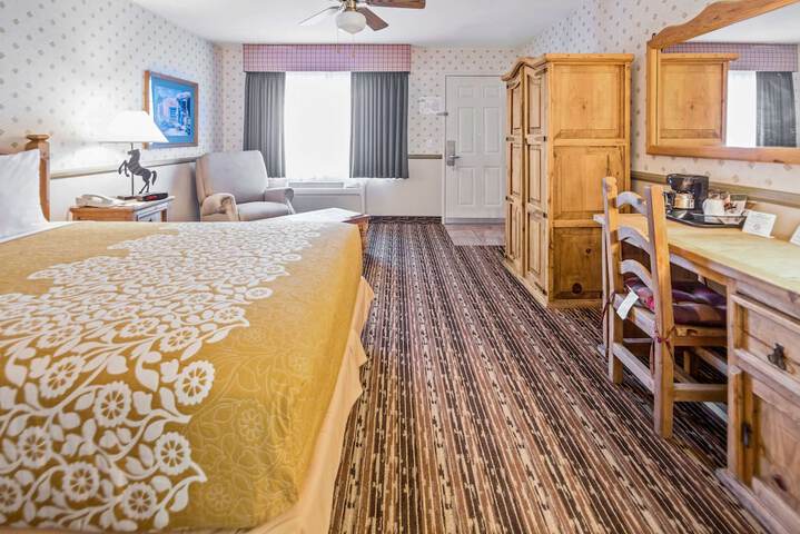 Room 7 of 15