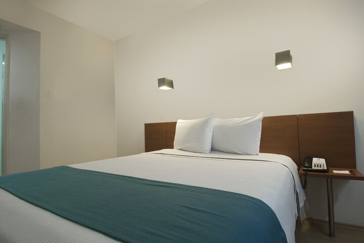 Room 13 of 56