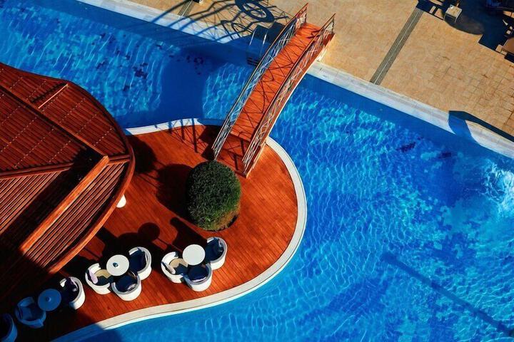 Pool 47 of 117