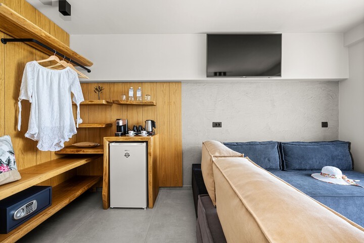 Room 21 of 40