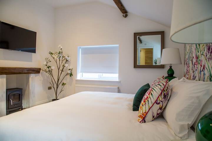 Room 4 of 65