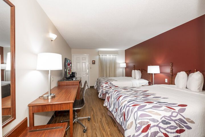 Deluxe 2 Double Beds (10 of 10)