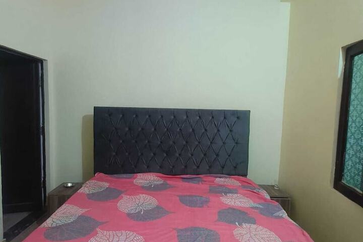 Room 2 of 9