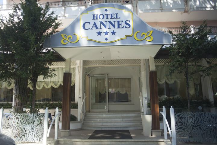 Hotel 40 of 44