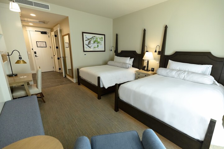 Room 6 of 68