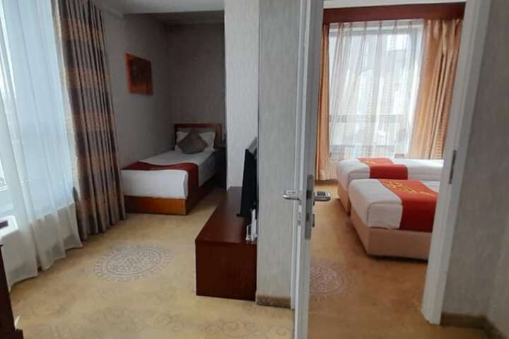 Room 20 of 38