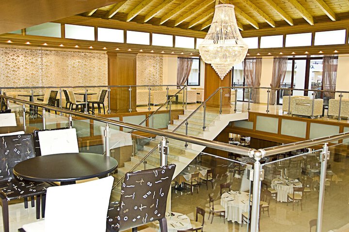 Hotel Interior 15 of 340