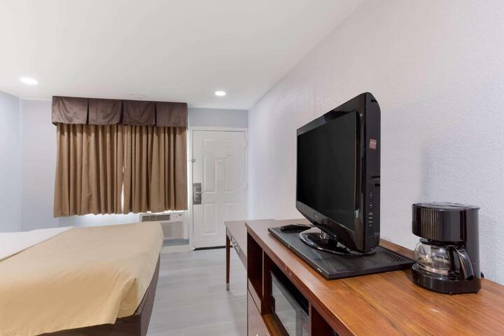 2 Double Beds (4 of 5)