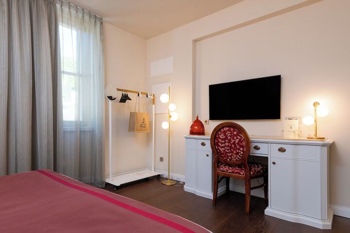 Room 78 of 145