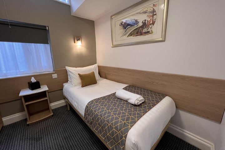 Room 7 of 23