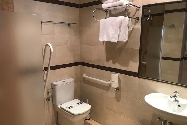 Room 14 of 21