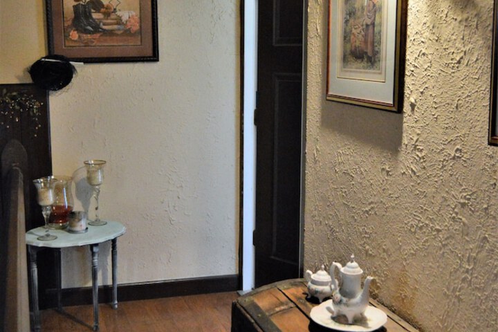 Room 9 of 45