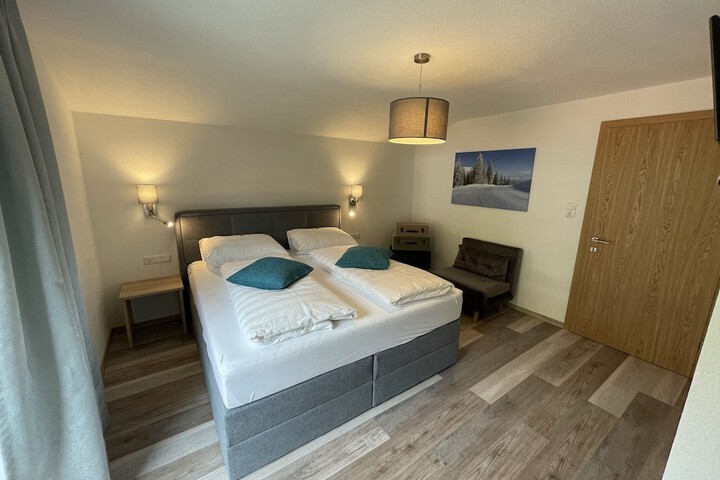 Room 14 of 50
