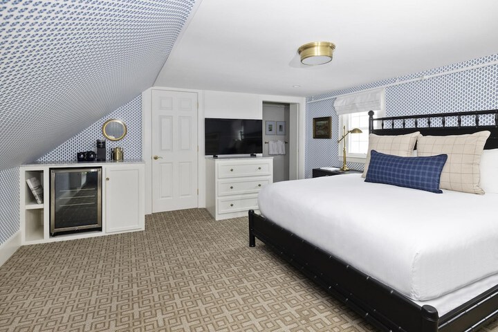 Room 59 of 108