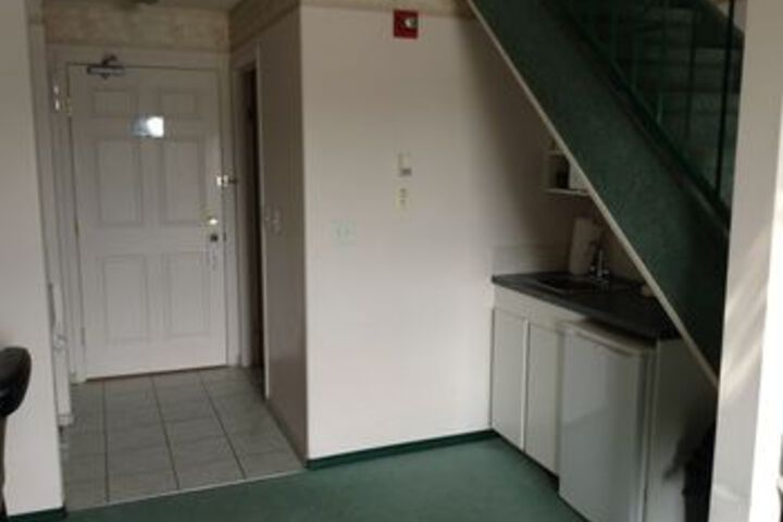 Room 40 of 53