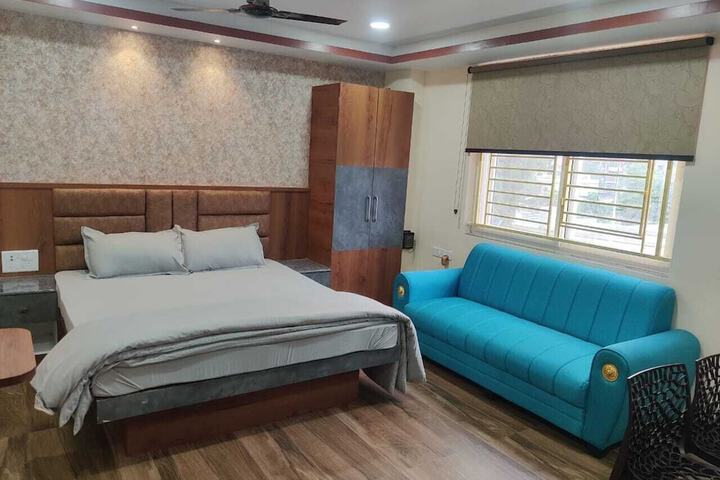 Room 4 of 11