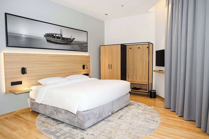 Room 11 of 54