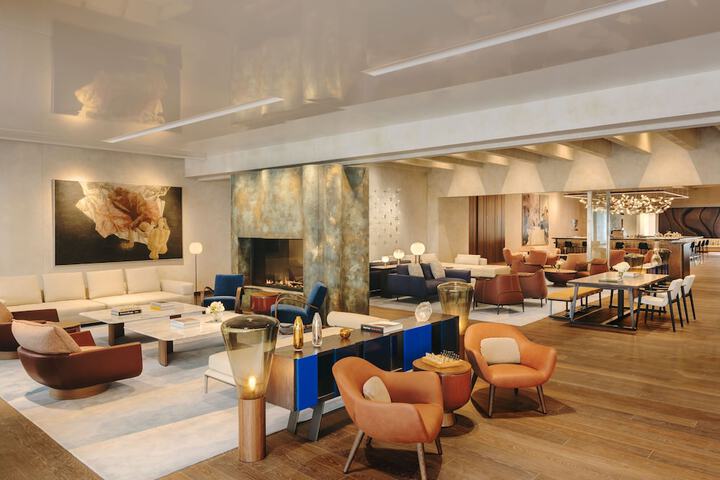 Hotel Interior 2 of 75