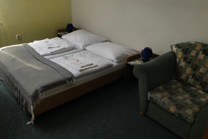 Room 29 of 49