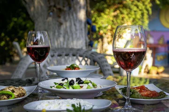Dining 38 of 57